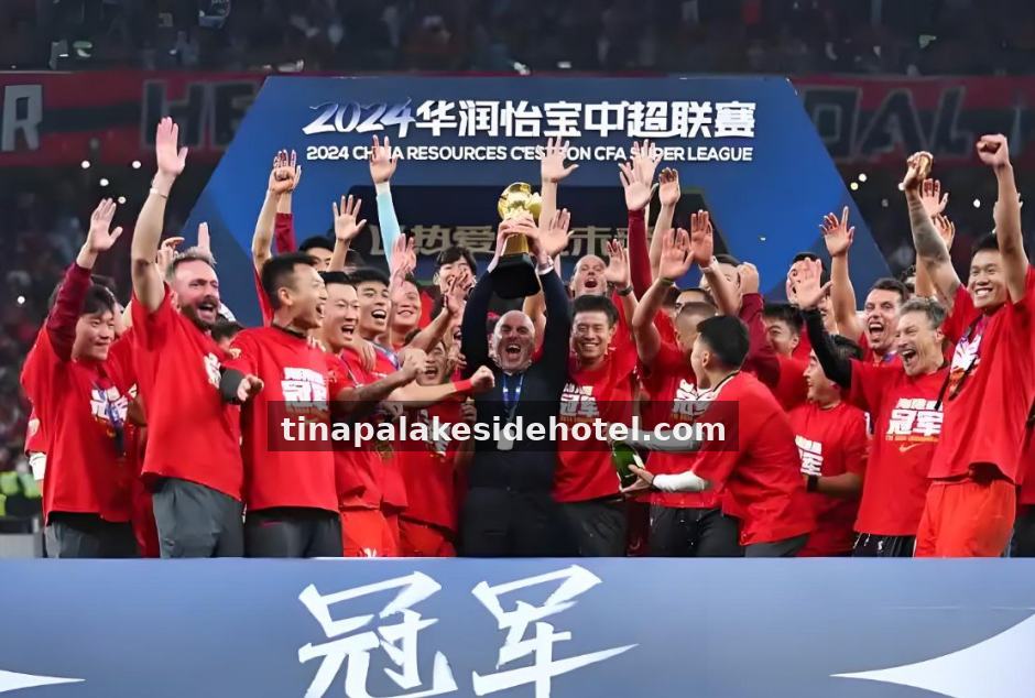 青训教练的周末：一支城市足球俱乐部如何用数据挑出下一个中场